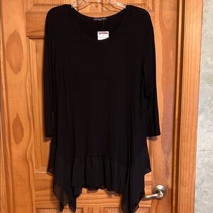 Women’s Kim&Cami Tunic Black With Lace Hem Size XL Brand New With Tags